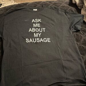 Black t-shirt size xl